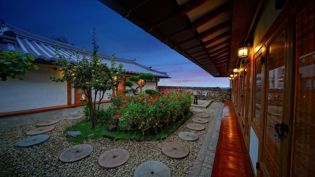 Jeonju Hanok Midam Exterior foto